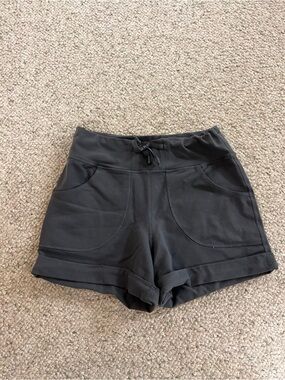 lululemon athletica Gray Drawstring Rolled Cuff Shorts
